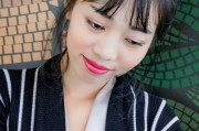 粉红色唇膏在线观看